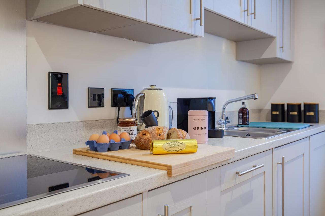 Oxfordshire Living - The Churchill Apartment - Вудсток Экстерьер фото